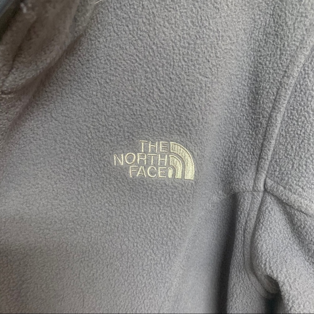 Women’s North Face Fleece - Picture 3 of 4